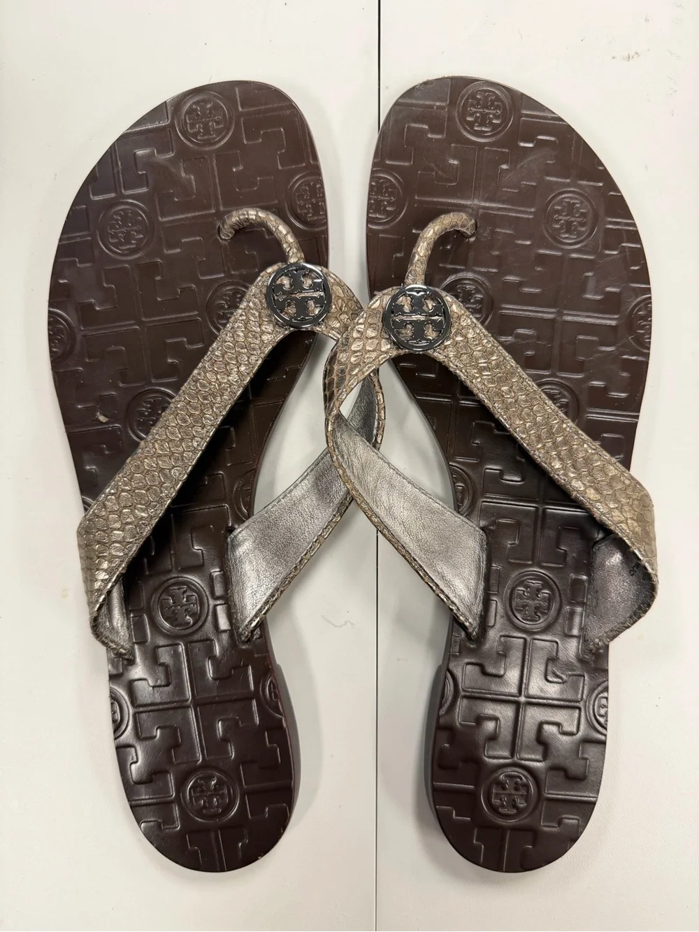 Tory Burch Metallic Bronze Logo Thong Sandals size 8